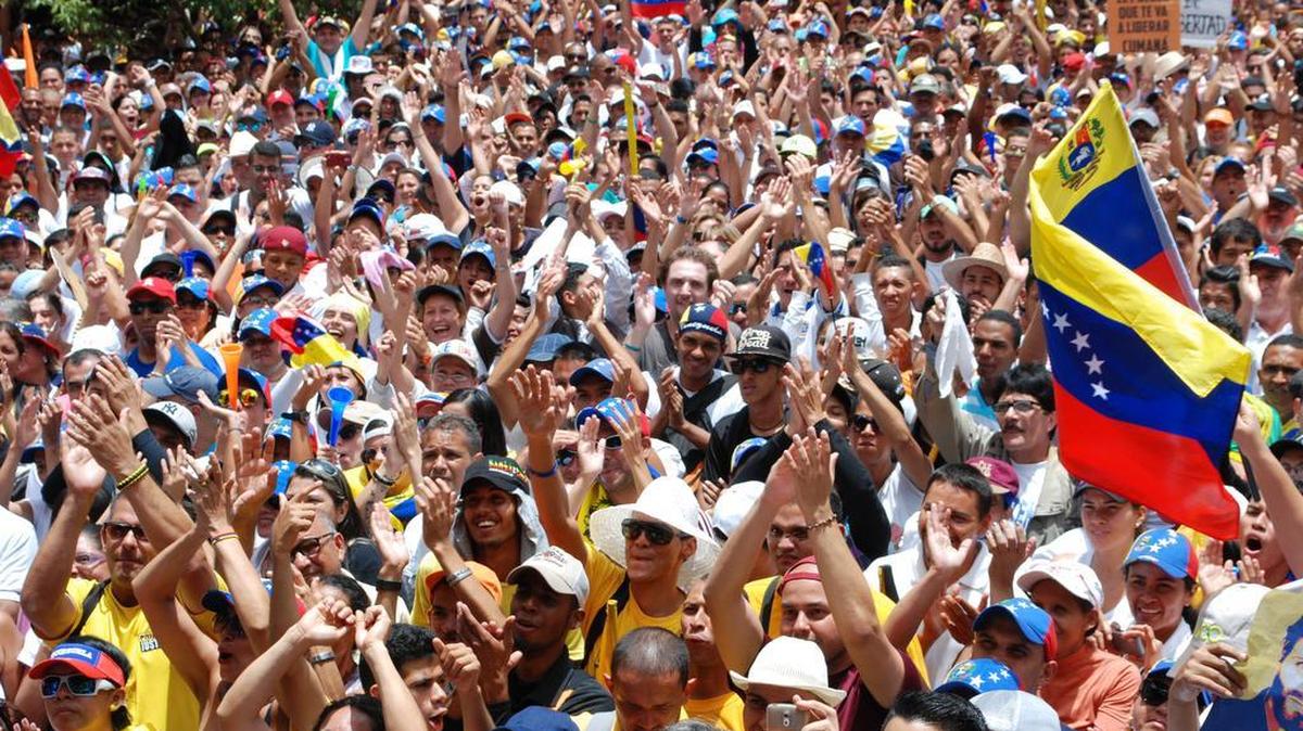 Venezolanos salieron a las calles este jueves por la “Toma de Caracas” para exigir la realización de un referendo revocatorio contra el presidente Nicolás Maduro.