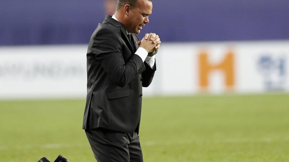El entrenador de selección de Venezuela, Rafael Dudamel, reacciona tras su victoria ante Venezuela en la semifinal del Mundial sub-20 disputada en el Daejeon World Cup Stadium de Daejeon, Corea del Sur, el jueves 8 de junio de 2017.