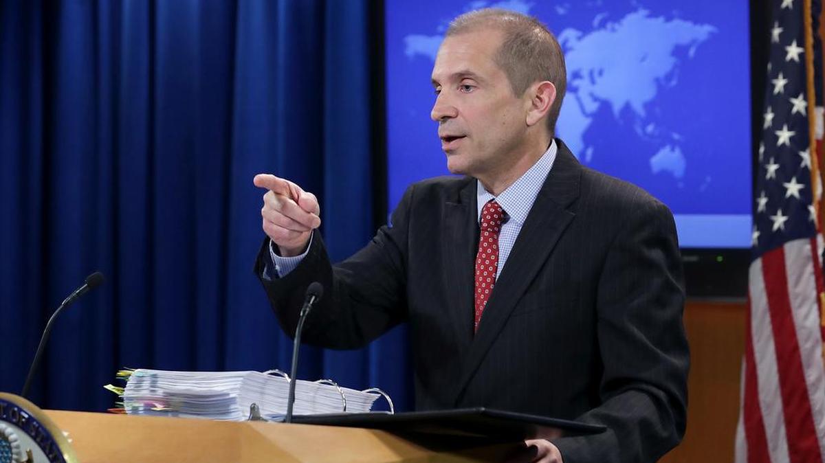 Mark Toner, portavoz interino del Departamento de Estado de EEUU, durante una conferencia de prensa el 7 de marzo de 2017, en Washington D.C.