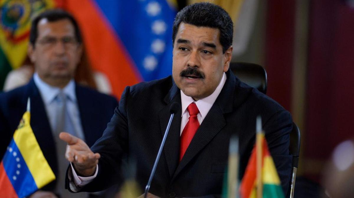 Esta foto de archivo tomada el 5 de marzo de 2017 muestra al presidente venezolano Nicolás Maduro hablando durante la cumbre de la Alianza Bolivariana para los Pueblos de Nuestra América (ALBA) en el palacio presidencial de Miraflores en Caracas.