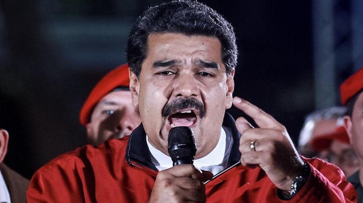 El presidente de Venezuela, Nicolás Maduro, celebra los resultados electorales el domingo 30 de julio de 2017, en la Plaza Bolívar de Caracas (Venezuela).