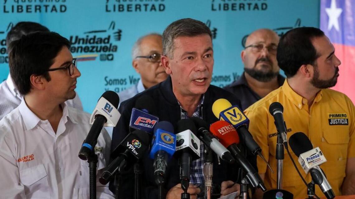Representantes del gobierno y de la oposición de Venezuela negocian en Noruega