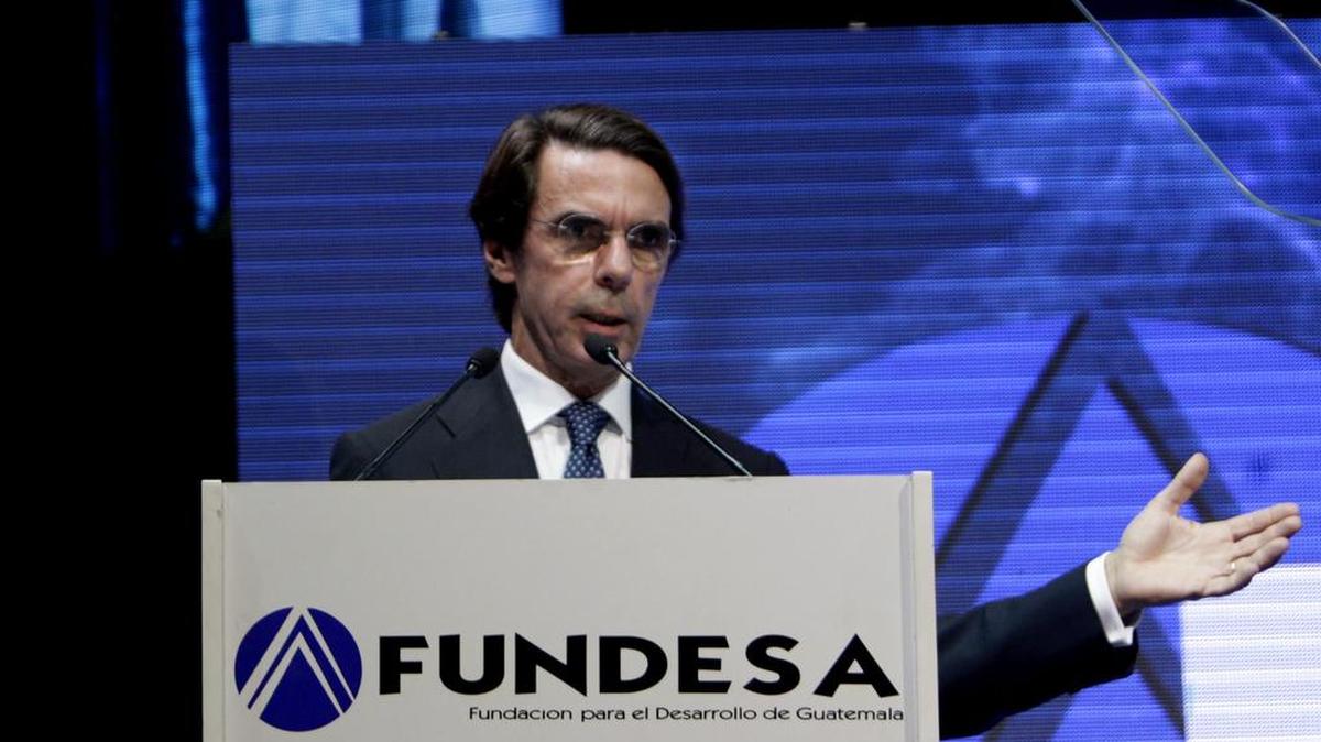 
El ex presidente del Gobierno español José María Aznar pronuncia un discurso en el XII Encuentro Nacional de Empresarios (Enade), el jueves 8 de octubre de 2015, en Ciudad de Guatemala.
