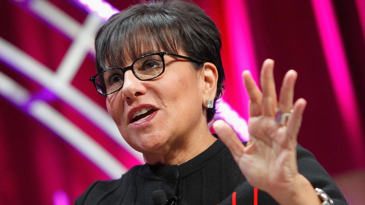 La secretaria estadounidense de Comercio Penny Pritzker llamó la atención internacional sobre la crisis política que atraviesa Brasil.