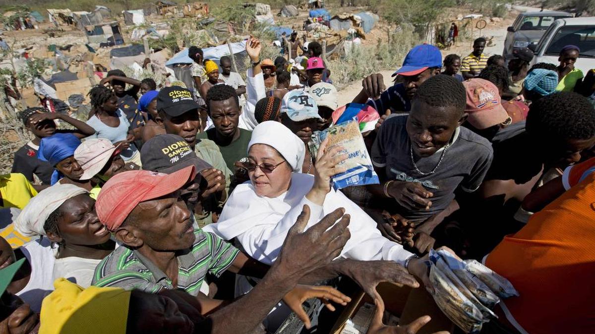 
Haití y República Dominicana suscribieron el martes un acuerdo de comunicación y coordinación permanente “para una mejor armonización del proceso de repatriación” de inmigrantes haitianos.
