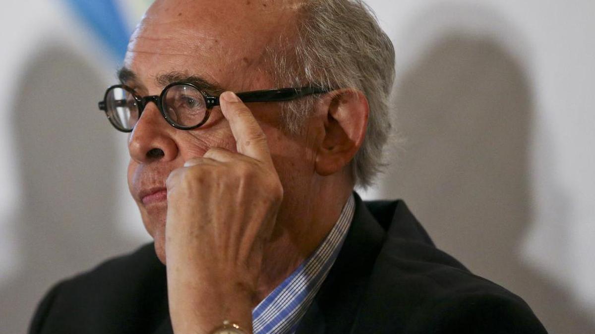 El ministro de Relaciones Exteriores de Perú, Ricardo Luna, participa en una conferencia en Chile, el martes 14 de marzo de 2017.