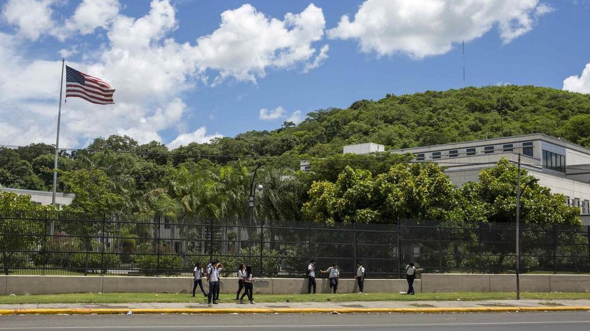 Vista de la embajada de Estados Unidos en Nicaragua hoy, jueves 22 de septiembre de 2016, en Managua (Nicaragua), Dos diputados aliados del gobernante Frente Sandinista de Liberación Nacional (FSLN) de Nicaragua descartaron que Washington apruebe sanciones económicas contra la Administración de Daniel Ortega.