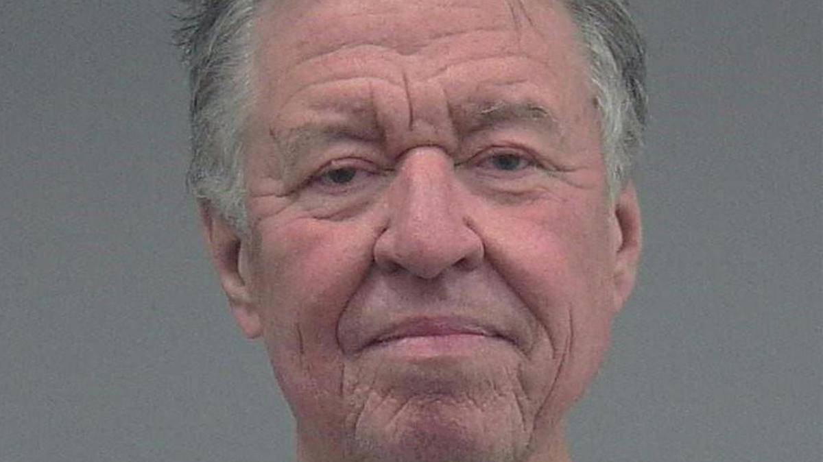 Thomas William Barnes, de 67 años.
