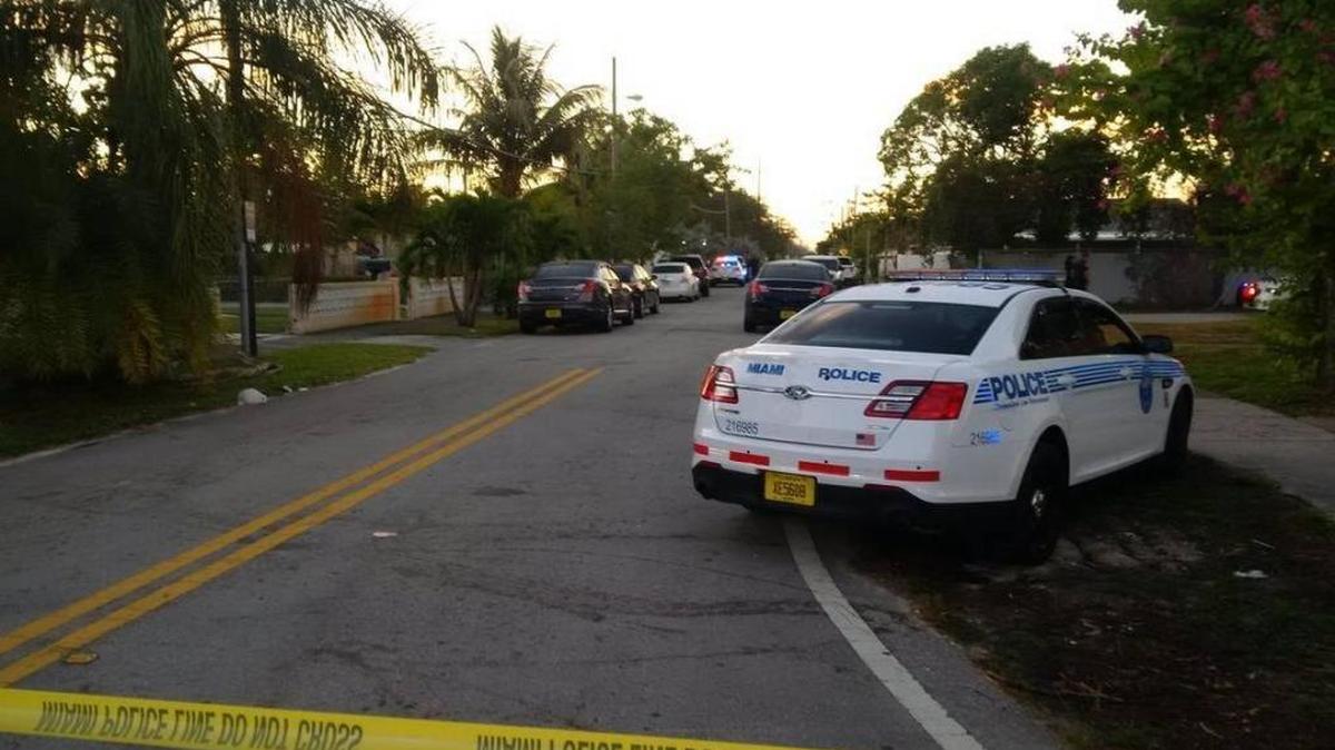 El tiroteo ocurrió alrededor de las 3.30 de la madrugada en 5815 NW 18 Ave, dijo un portavoz de la Policía de Miami.