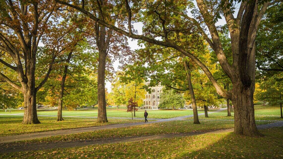 Reabren la investigación por violación grupal en una fraternidad de la Universidad Cornell