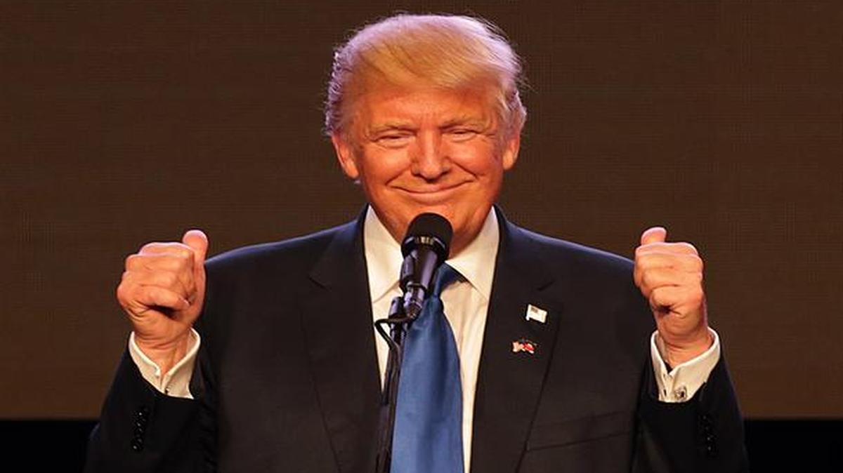 Donald Trump se presenta el 16 de septiembre en un acto de campaña en el James L. Knight Center del downtown de Miami.