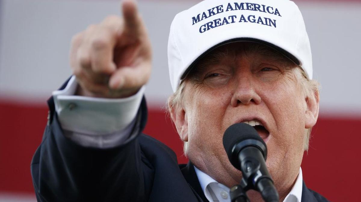 El candidato republicano a la presdencia Donald Trump da un discurso en Miami, el 2 de noviembre.