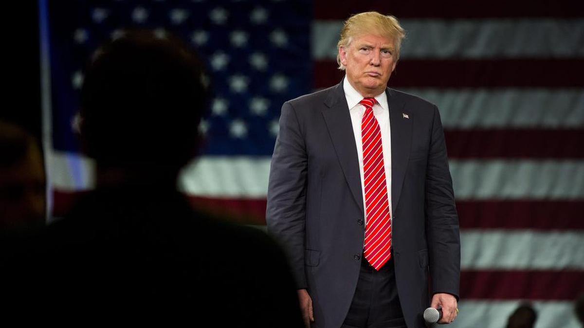 El empresario estadounidense Donald Trump habla en el Centro de Convensiones de Tampa, a unos 450 kilómetros de Miami, Florida, durante una parada de campaña el lunes 14 de marzo de 2016.