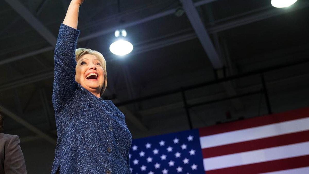 La precandidata demócrata y ex secretaria de Estado de EEUU, Hillary Clinton, durante un acto de campaña en Fairfield, Ala., el sábado.
