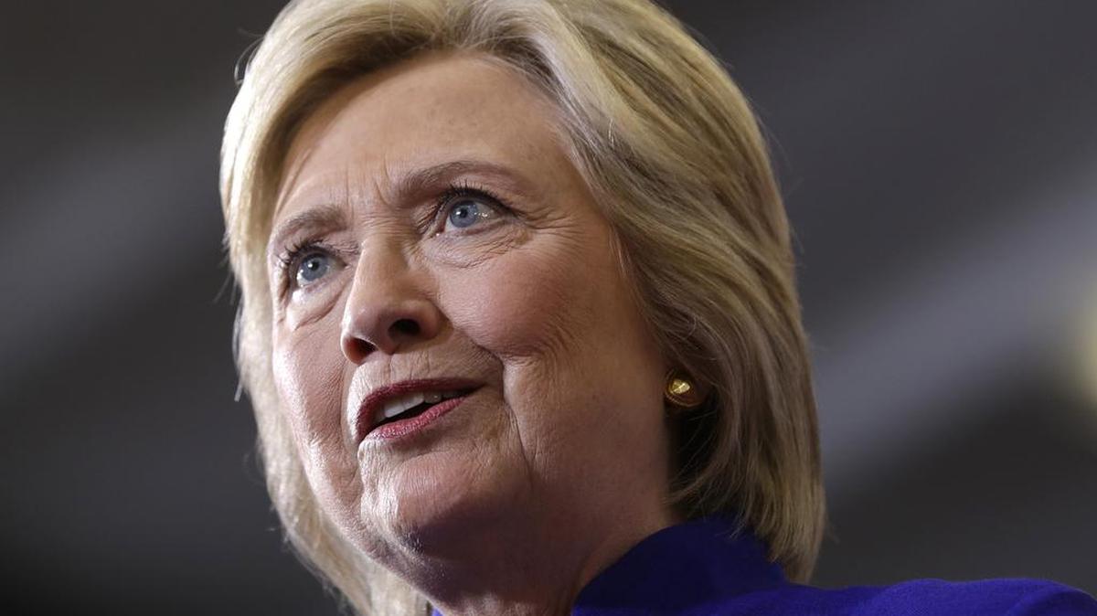 El diario New York Times destaca la experiencia y las ideas pragmáticas de Hillary Clinton.