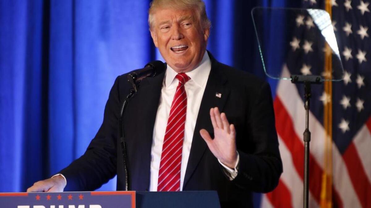 El candidato presidencial republicano Donald Trump habla en Youngstown, Ohio, el lunes 15 de agosto de 2016.