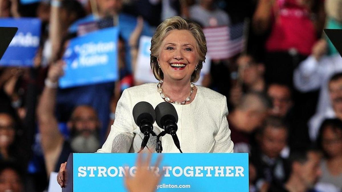 La candidata presidencial demócrata, Hillary Clinton, en Reverend Samuel Delevoe Memorial Park, en Fort Lauderdale, Florida, el martes 1.
