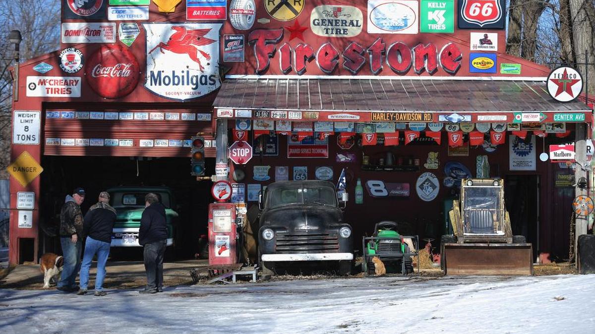 Una casa adornada con referencias clásicas a la cultura estadounidense, en el Condado Carrol, Iowa. La temporada de votación comienza en Iowa el lunes 1ro de febrero.