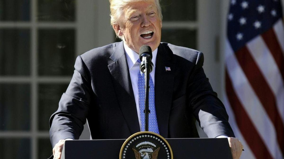 El presidente Donald Trump en conferencia de prensa por la visita del primer ministro griego Alexis Tsipras en el Rose Garden de la Casa Blanca, el 17 de octubre.
