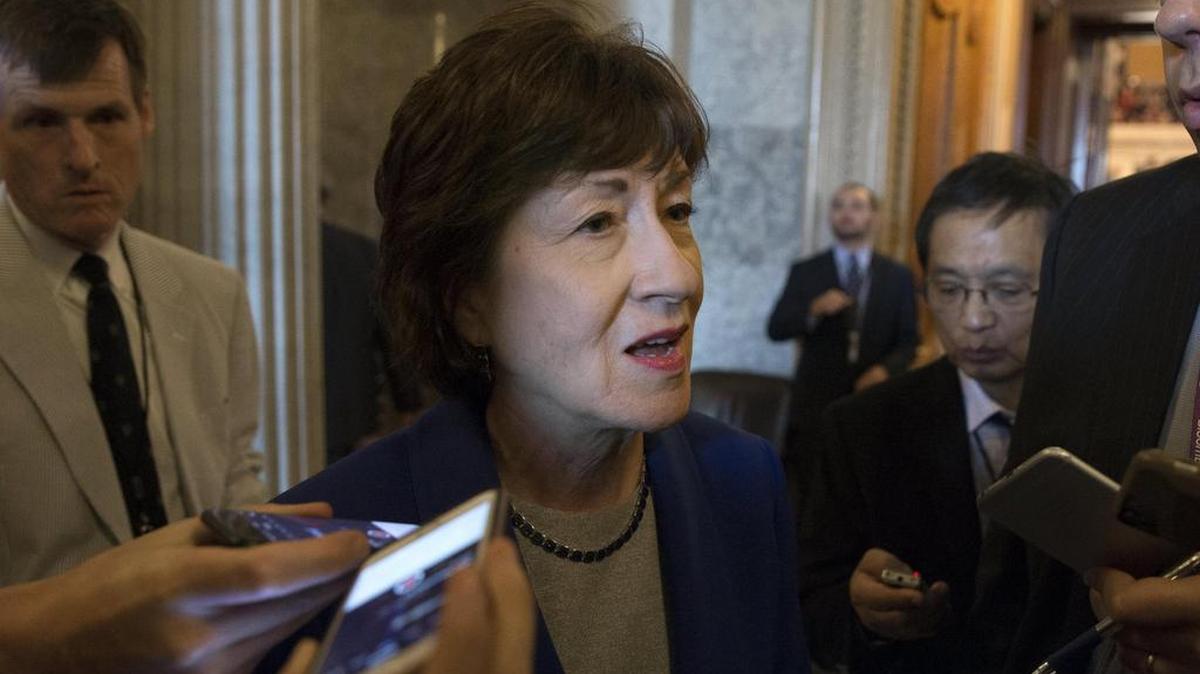 La senadora republicana de Maine Susan Collins habla con al prensa después de salir de la cámara del Senado en el Capitolio en Washington, DC, Estados Unidos, el jueves 22 de junio de 2017.