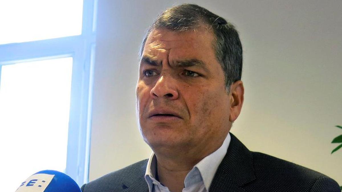 El ex presidente ecuatoriano Rafael Correa, durante la entrevista con Efe , en la que ha explicado que regresa a Ecuador para apoyar la "depuración" del movimiento Alianza País ante la "traición" del actual mandatario, Lenín Moreno, sin descartar volver a la política.