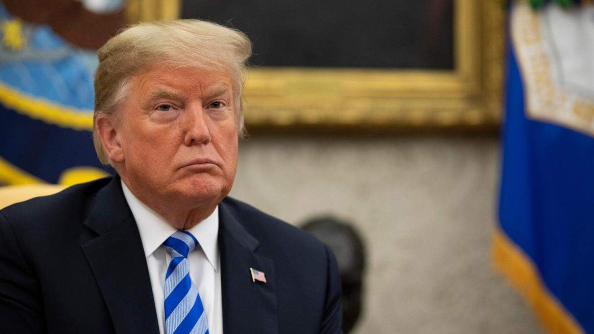 El presidente Donald Trump ha desacreditado el libro del periodista Bob Woodward, a pesar de que unas semanas antes lo había llamado lamentándose de no haberle concedido una entrevista y alabándolo por considerarlo un periodista “imparcial”.