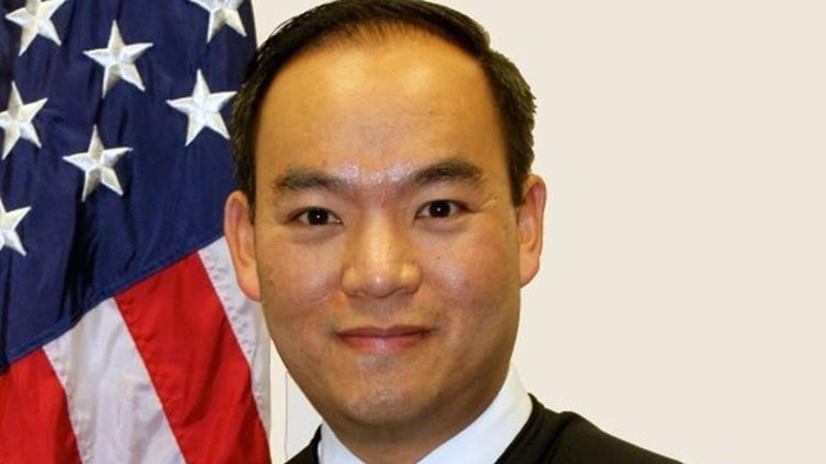 El juez federal Theodore Chuang, del estado de Maryland, se sumó a la decisión del magistrado Derrick Watson, de Hawái, de suspender el último decreto de Donald Trump sobre ingreso al país de inmigrantes y refugiados de un grupo de países de mayoría musulmana, pero mantuvo el bloqueo a norcoreanos y funcionarios venezolanos.