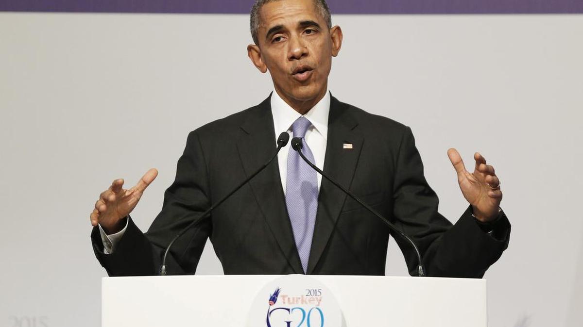 El presidente estadounidense, Barrack Obama, durante una rueda de prensa con motivo de la décima cumbre del G20 celebrada en Antalya (Turquía) el 16 de noviembre de 2015. EFE/TOLGA BOZOGLU