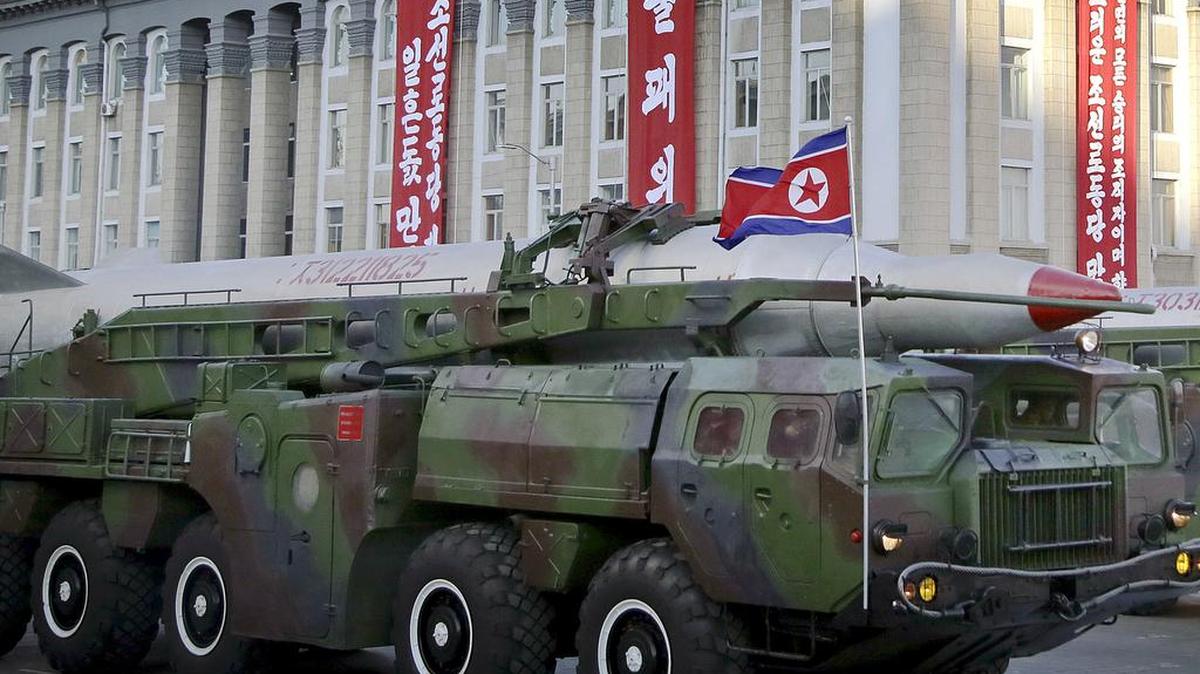 Corea del Norte realizó el 6 de enero su cuarto ensayo nuclear y el 7 de febrero envió un satélite al espacio, algo que la comunidad internacional considera una prueba encubierta ilegal de misiles de largo alcance.