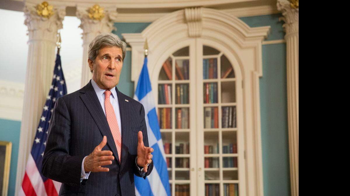 <cutline_leadin>El secretario</cutline_leadin> de Estado, John Kerry, saludó el jueves la aprobación de un proyecto de ley que le da más margen al presidente Barack Obama para negociar tratados de libre comercio. Foto de archivo