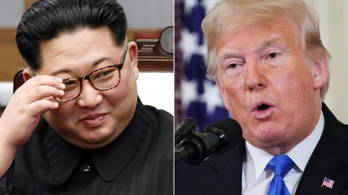 Esta combinación de imágenes creada el 12 de noviembre de 2018 muestra al líder de Corea del Norte, Kim Jong Un, durante la cumbre intercoreana en el edificio de la Casa de la Paz en el lado sur de la aldea de la tregua de Panmunjom el 27 de abril de 2018, y El presidente de Estados Unidos, Donald Trump, durante una conferencia de prensa posterior a las elecciones en la Sala Este de la Casa Blanca en Washington, DC, el 7 de noviembre de 2018.