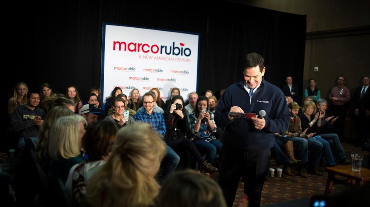 El senador por Florida y aspirante republicano a la presidencia de EEUU, Marco Rubio, pronuncia un discurso durante un acto electoral celebrado en Iowa, el viernes.