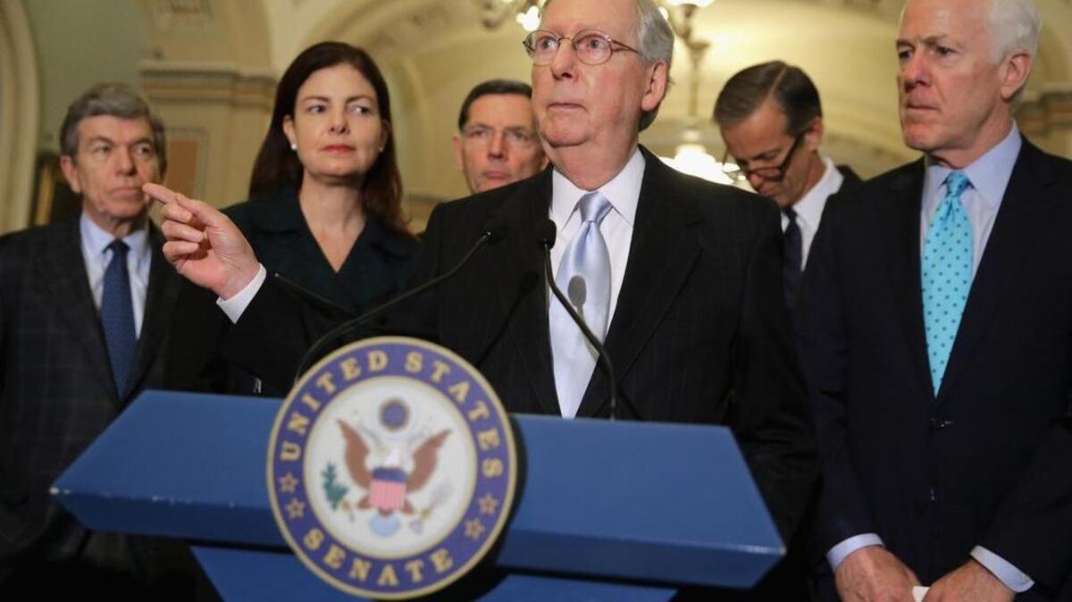 El líder de la mayoría republicana en el Senado, Mitch McConnell, durante una conferencia de prensa el martes en Washington.