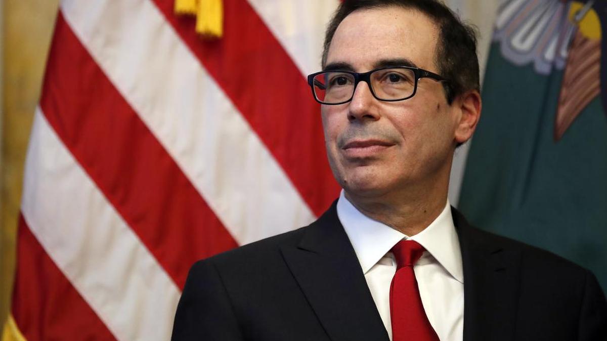 El secreto de Tesoro, Steve Mnuchin, en una ceremonia en Washington el lunes 27 de noviembre de 2017.