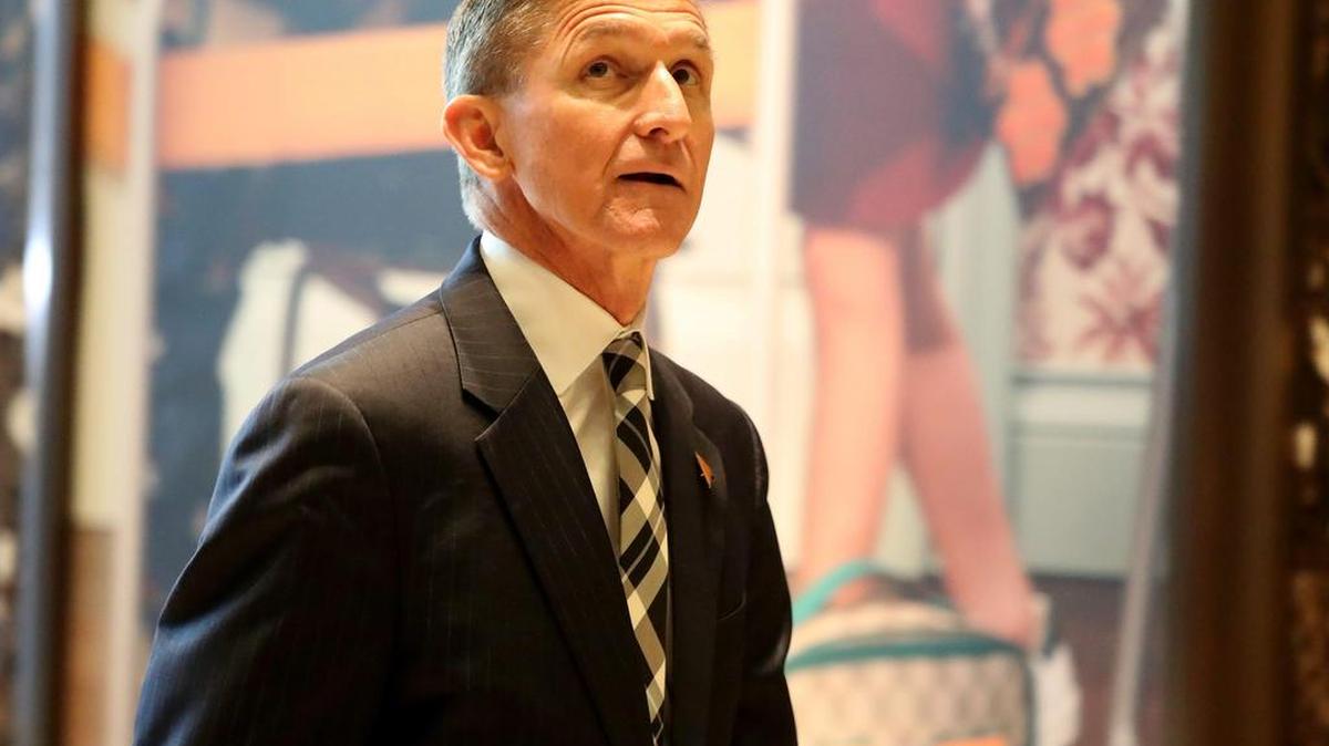 El teniente general retirado Michael Flynn visita la Trump Tower, donde el presidente electo de Estados Unidos, Donald Trump, vive y tiene una oficina en Nueva York, (Estados Unidos) el jueves 17 de noviembre de 2016.