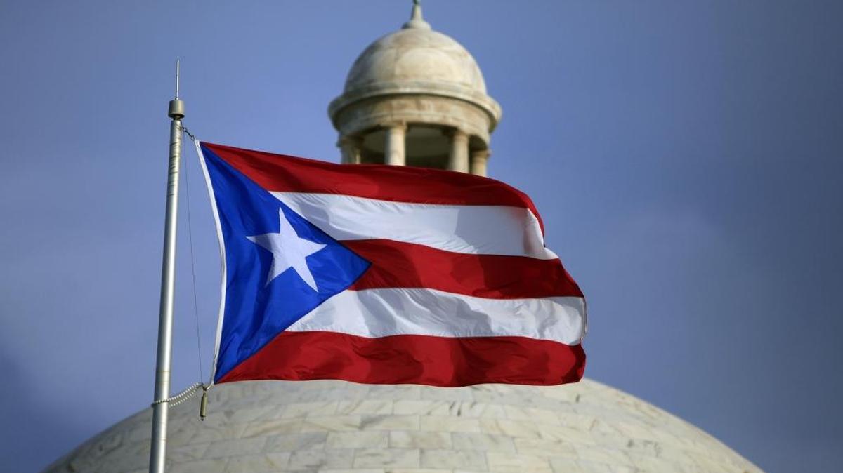 Puerto Rico cerrará 179 escuelas este mes, y que se convertirán en refugios para gente que vive en las calles o para animales.