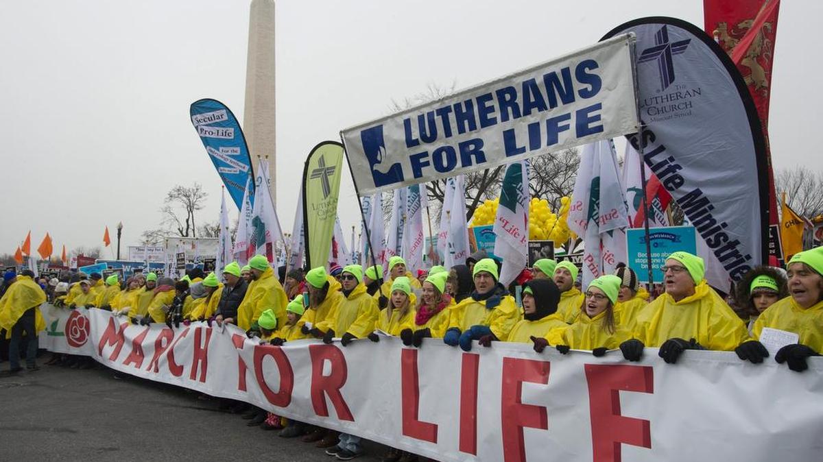 La manifestación de la ‘Marcha por la Vida’ en Washington, el viernes, con motivo del 43º aniversario del fallo judicial del Supremo a la legalización del aborto en el país.