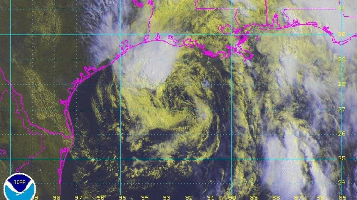 Imagen del satélite GOES cedida por la Administración Nacional Oceánica y Atmosférica (NOAA, en ingles) que muestra la situación el miércoles 21 de junio de 2017, de Cindy, la tercera tormenta tropical de este año en la cuenca atlántica