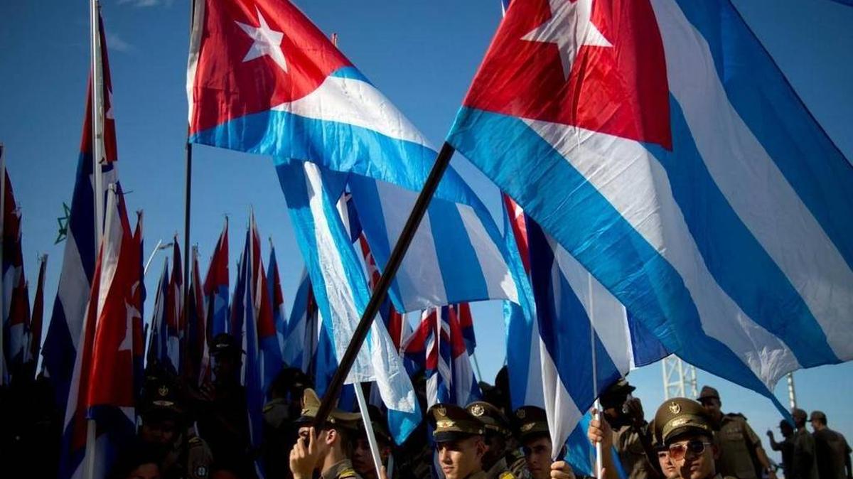 Estudiantes de escuelas militares cubanas marchan en protesta contra el terrorismo en La Habana en septiembre del 2014.