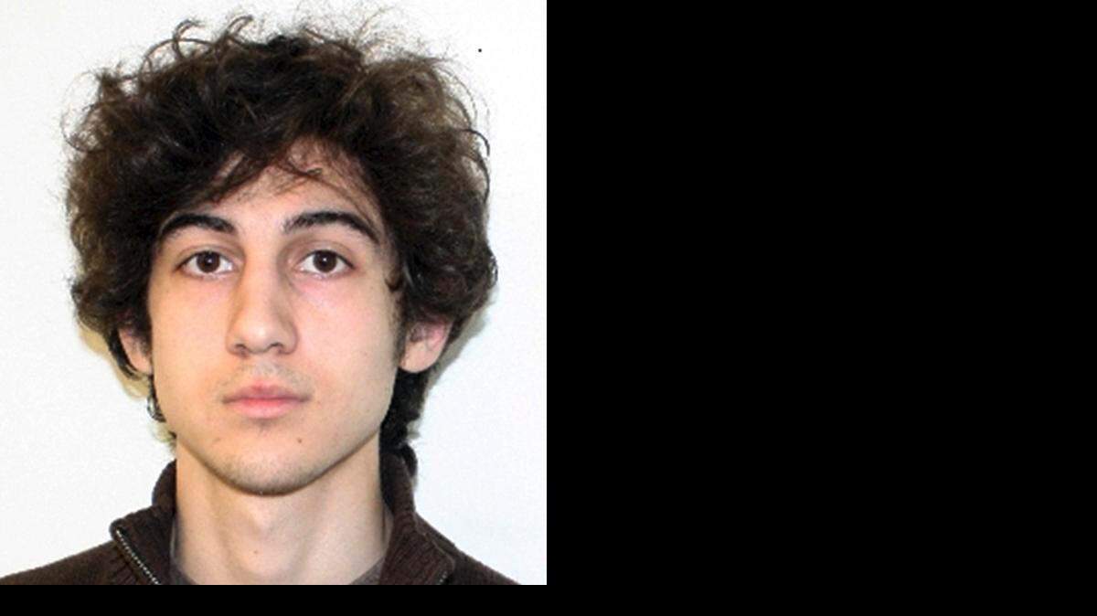 
Dzhokhar Tsarnaev, presunto autor, junto a su hermano Tamerlán fallecido en una persecución policial, del ataque terrorista en la Maratón de Boston, en el 2013.
