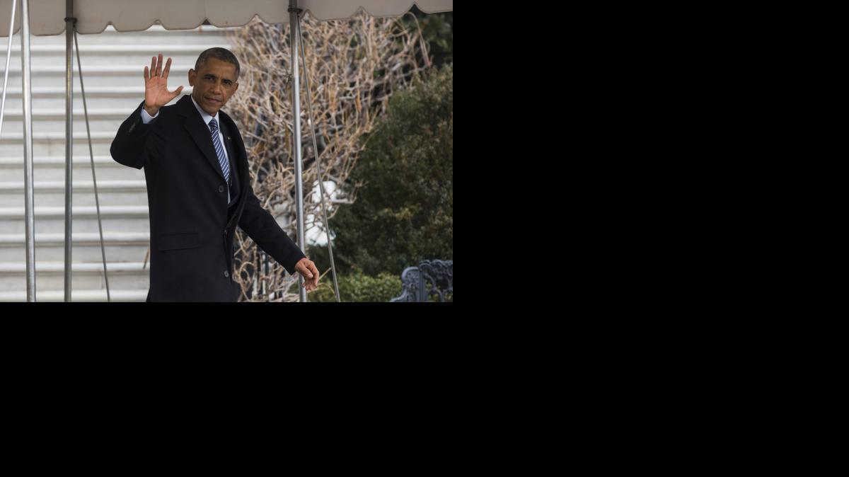 
El presidente Obama, saluda a su salida de la Casa Blanca, en Washington, el miércoles. Obama viaja a Idaho para promover la agenda que expuso este martes en su discurso anual sobre el Estado de la Unión.


