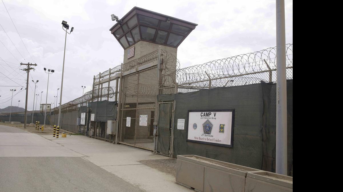 
La Administración de Barack Obama ha puesto las bases para acelerar las transferencias de presos de Guantánamo, pero el Congreso, controlado por los republicanos, ha prometido dificultar esa posibilidad. 
