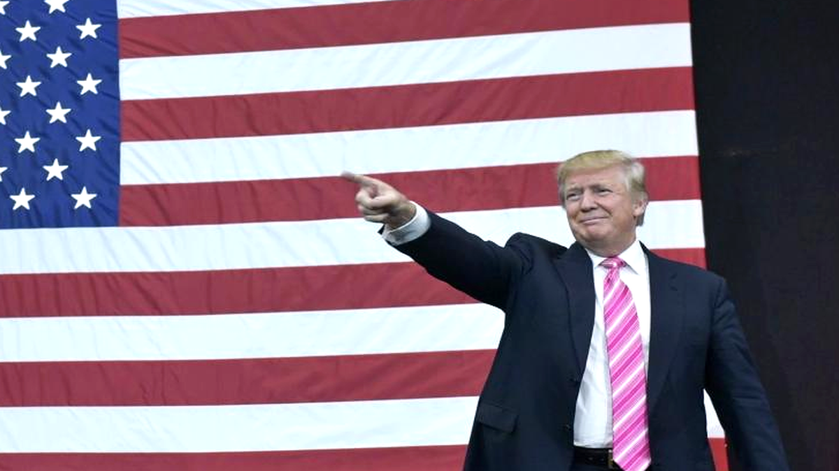 Foto del 2 de octubre del 2016 que muestra al presidente electo Donald Trump, durante un acto de campaña en Manheim Pennsylvania.