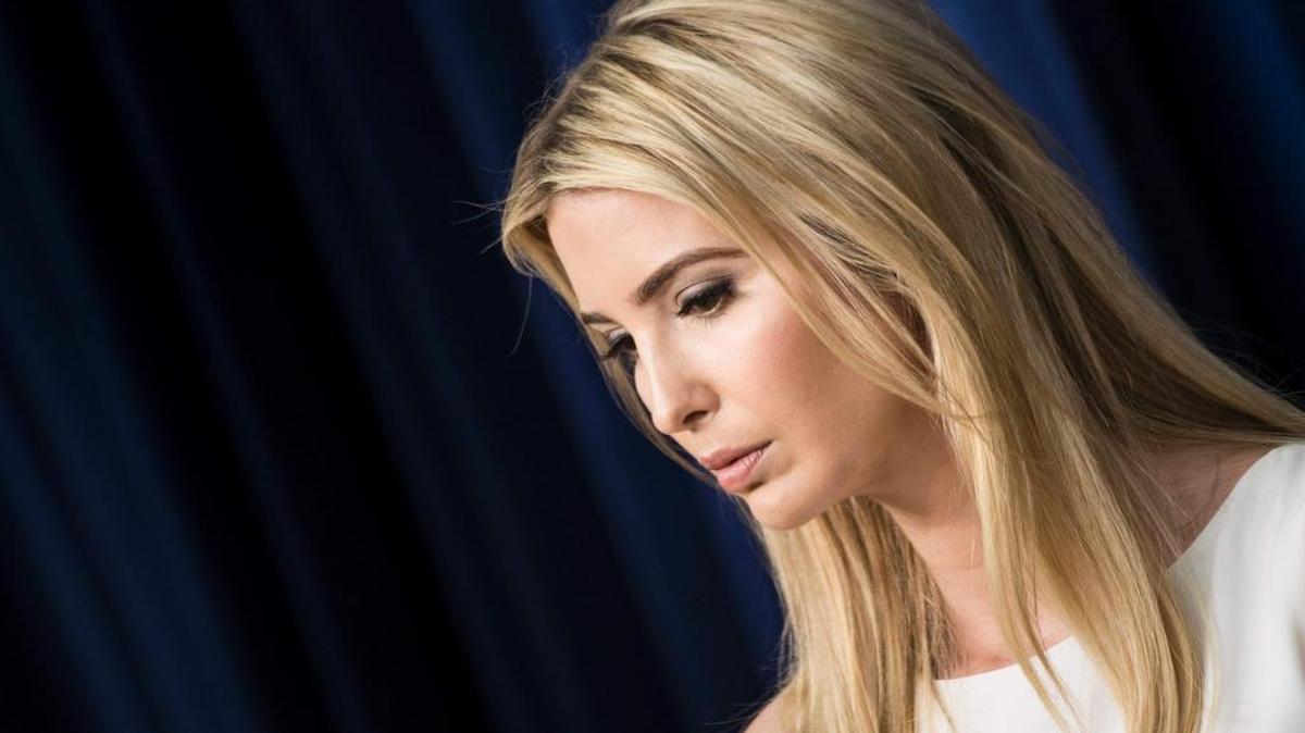 La hija de Donald J. Trump, Ivanka Trump, asiste a una reunión con decenas de líderes empresariales para hablar sobre el clima de negocios en el país y cómo impulsar el crecimiento económico y el empleo en la Casa Blanca, Washington, Estados Unidos, el 4 de abril de 2017.