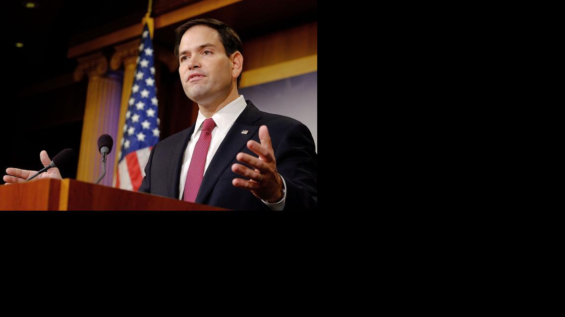 
El senador Marco Rubio, dijo el miércoles que “el presidente es el peor negociador que hemos tenido en la Casa Blanca..La Casa Blanca ha concedido todo, pero ha ganado poco. Este presidente ha probado hoy que su política internacional es más que inocente, ignorante”.
