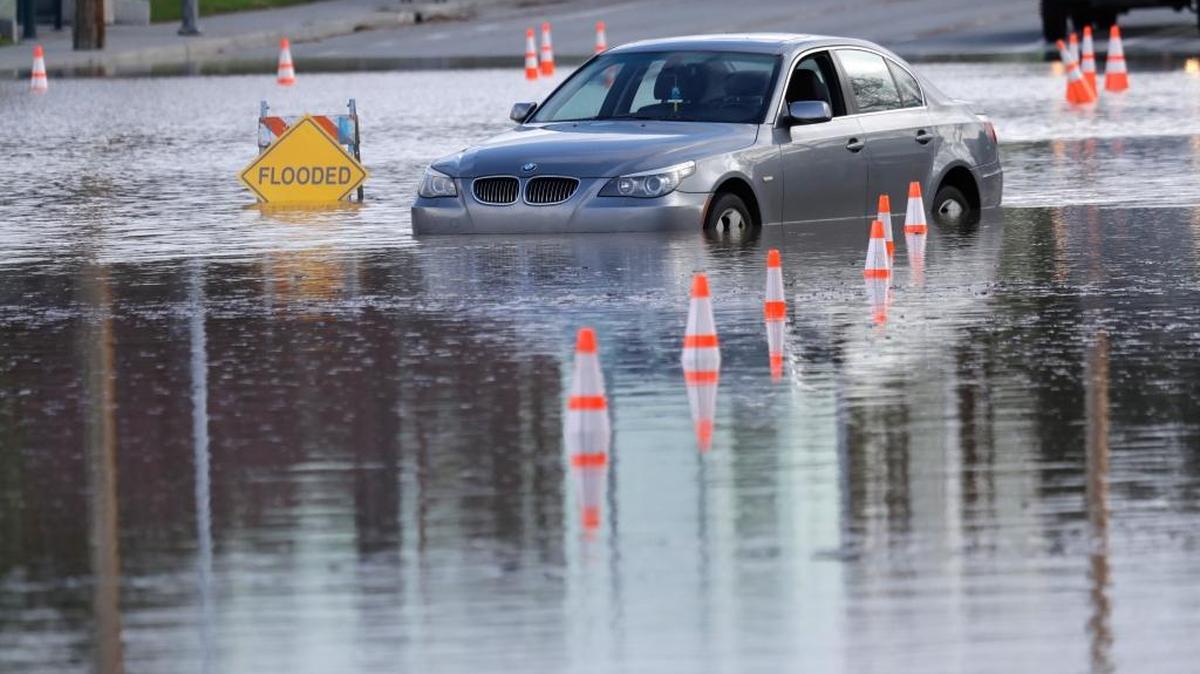 Las lluvias han saturado buena parte de California en los últimos días, creando un caos para los habitantes golpedos por las tormentas.