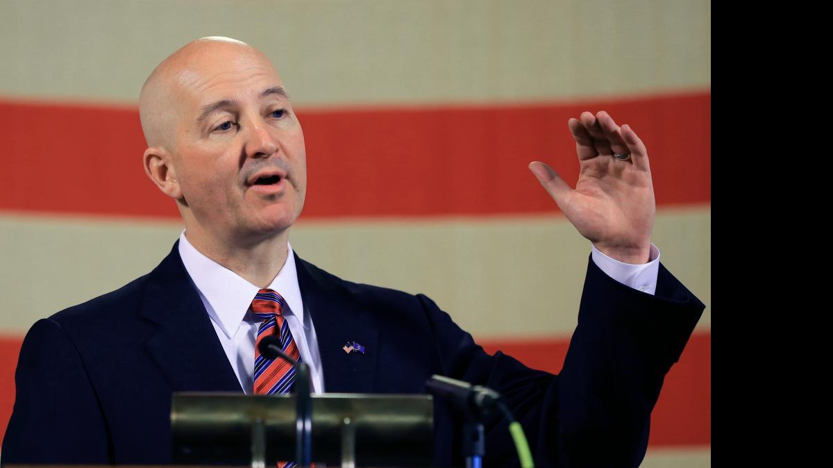 
El gobernador de Nebraska, el republicano Pete Ricketts, reiteró el viernes su intención de vetar la ley aprobada esta semana en la Legislatura estatal y que prohíbe la pena de muerte.
