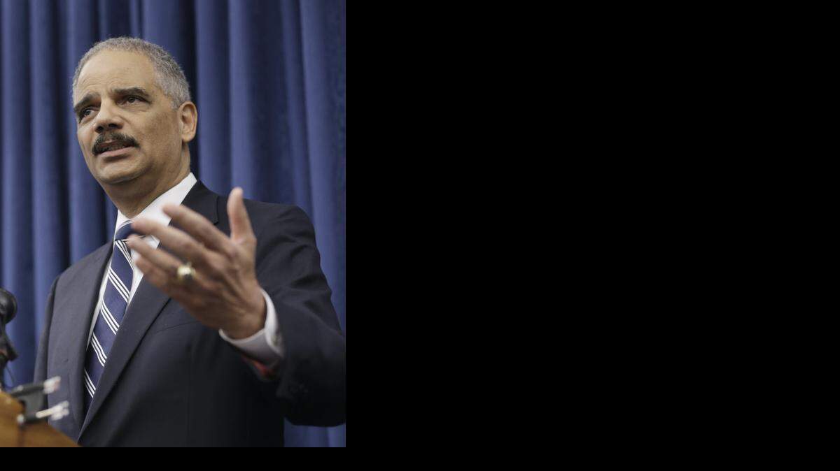 
El secretario de Justicia, Eric Holder, dio a conocer las nuevas normas, que reemplazan a las emitidas por el gobierno de George W. Bush.


