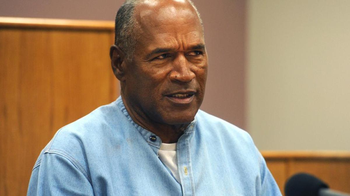 Esta foto del archivo tomada el 20 de julio de 2017 muestra O.J. Simpson durante su audiencia de libertad condicional en el Lovelock Correctional Center en Lovelock, Nevada.