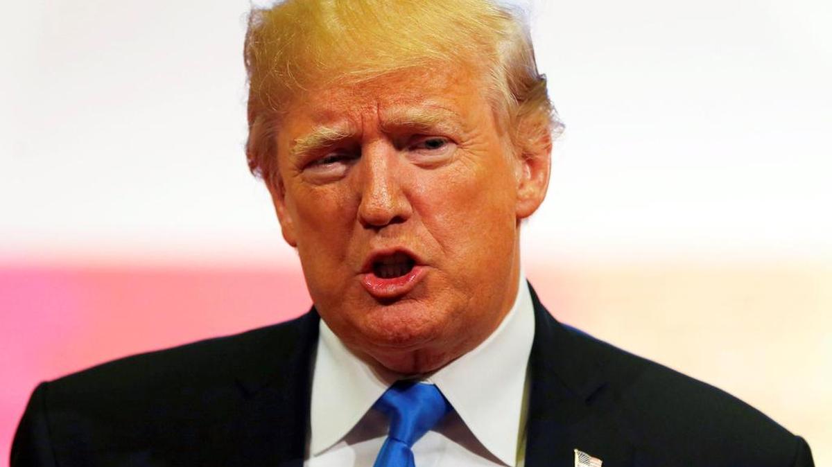 El presidente de EE.UU., Donald J. Trump, habla con la prensa sobre su gira asiática, en el ámbito de la 31(TM) cumbre de la Asociación de Naciones del Sudeste Asiático (ASEAN) en Manila, Filipinas, el 14 de noviembre de 2017.